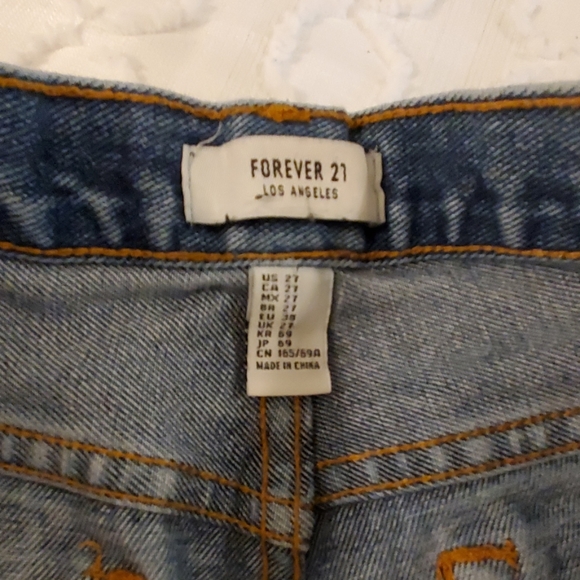 Forever 21 highwaisted shorts 27 - Picture 3 of 5